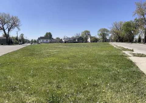 251 E Jackson St, Joliet, IL 60432 photo 2