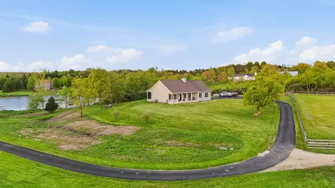 20809 Bunker Hill Rd, Marengo, IL 60152