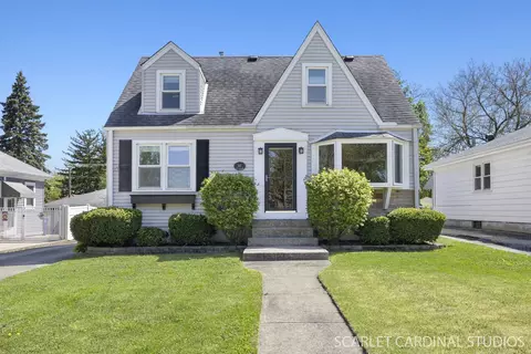 127 W Madison St, Villa Park, IL 60181