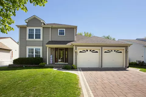 17 Buchanan Ln, Streamwood, IL 60107