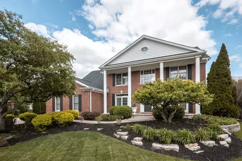 2040 Arrowhead Ct, Geneva, IL 60134