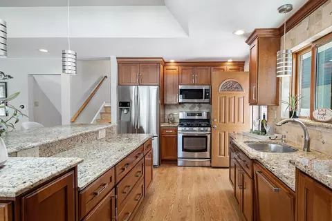 Kitchen - 9101 27th St, Brookfield, IL 60513 photo 3 of 5