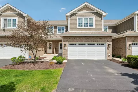 14255 Lacey Dr, Lemont, IL 60439