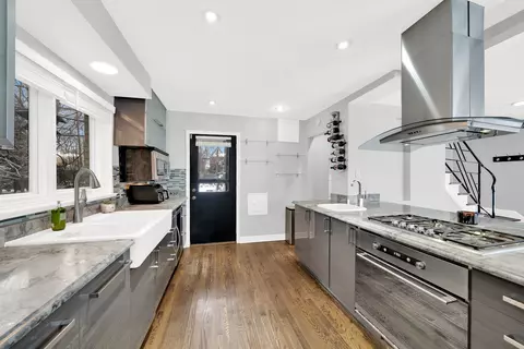 Kitchen - 478 Kent Rd, Riverside, IL 60546 photo 2 of 2