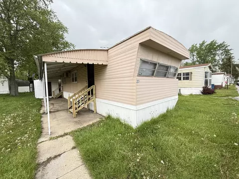 1712 S Dixie Hwy #27, Crete, IL 60417