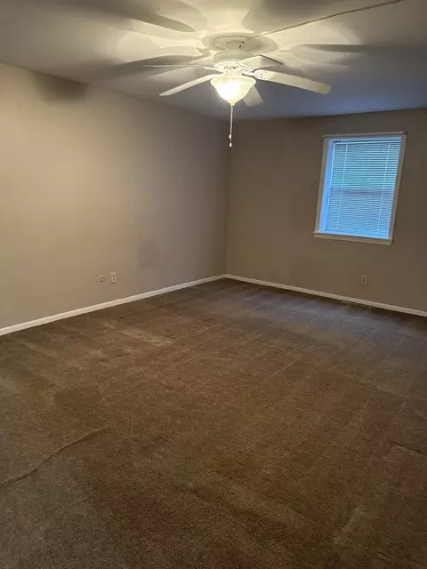 Bedroom - 1050 S Nelson Ave #2, Kankakee, IL 60901 photo 2 of 4