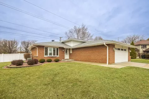 16612 Meadow Ct, Tinley Park, IL 60477