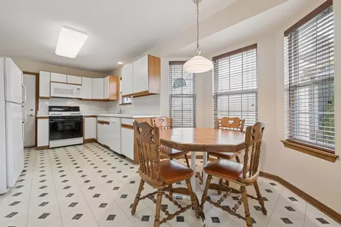 Kitchen - 20976 W Olive St, Plainfield, IL 60544 photo 3 of 3