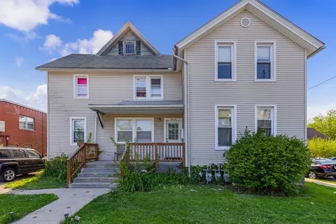 140 Summit St, Rockford, IL 61107