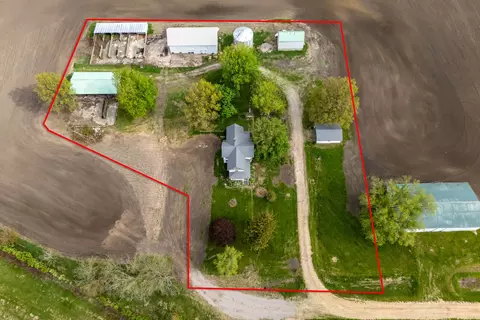 4400 220th St, Walcott, IA 52773
