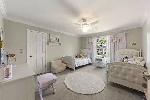 Bedroom - 1262 Midwest Ln, Wheaton, IL 60189 photo 2 of 4