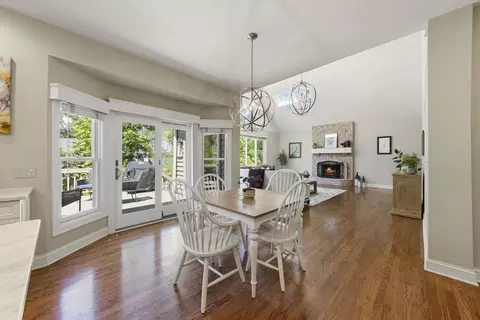 Dining - 1262 Midwest Ln, Wheaton, IL 60189 photo 1 of 2