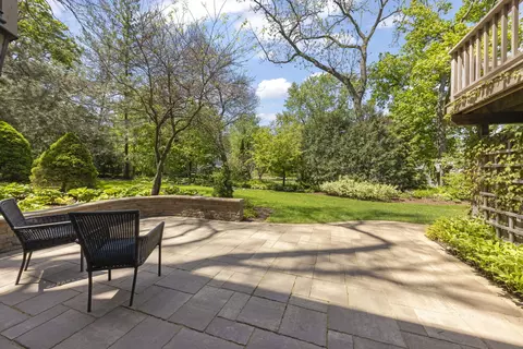 Exterior - 1262 Midwest Ln, Wheaton, IL 60189 photo 5 of 9