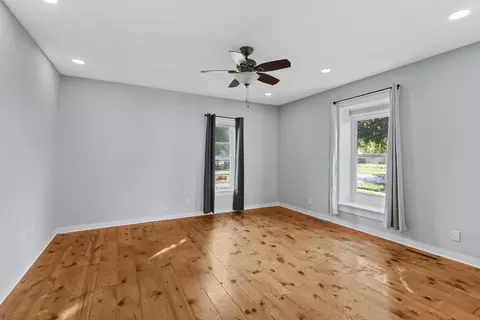 Living - 205 E Kyle St, Ogden, IL 61859 photo 2 of 3