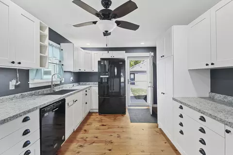 Kitchen - 205 E Kyle St, Ogden, IL 61859 photo 3 of 4