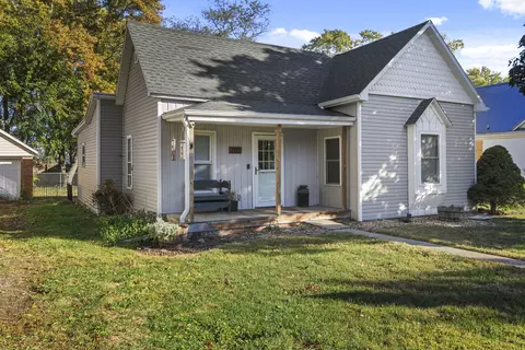 Exterior - 205 E Kyle St, Ogden, IL 61859 photo 1 of 3