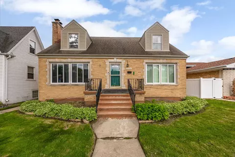 9306 S 54th Ave, Oak Lawn, IL 60453