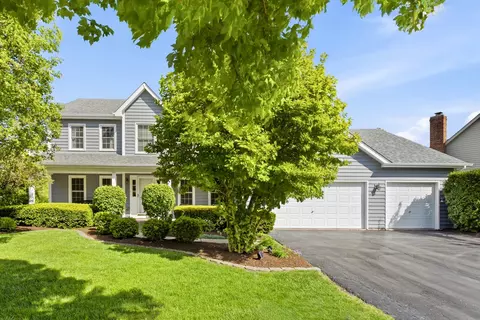 1260 Cromwell Ln, Naperville, IL 60564