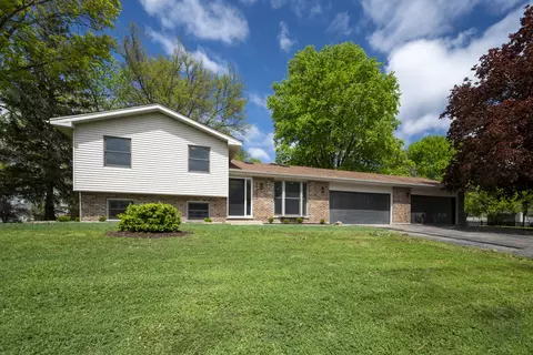 24340 Davids Ct, Naperville, IL 60564
