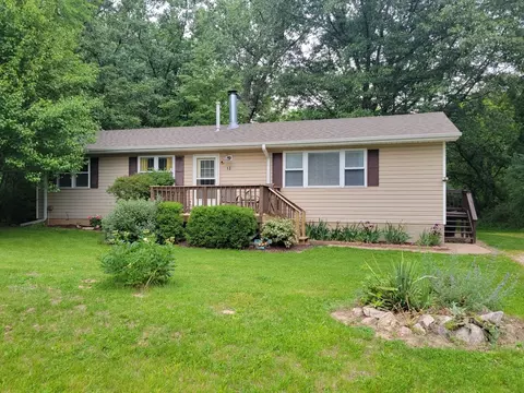 13 Birch Dr, Putnam, IL 61560