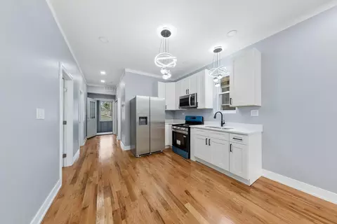 Entry Way - 2233 S Spaulding Ave, Chicago, IL 60623 photo 1 of 4