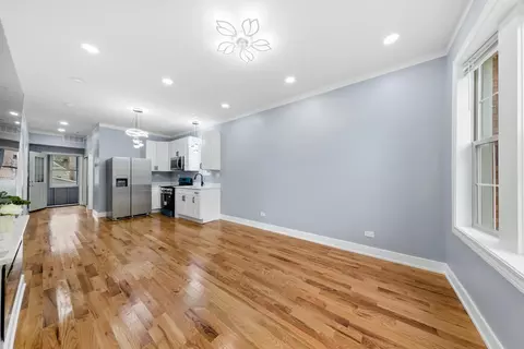 Living - 2233 S Spaulding Ave, Chicago, IL 60623 photo 2 of 3