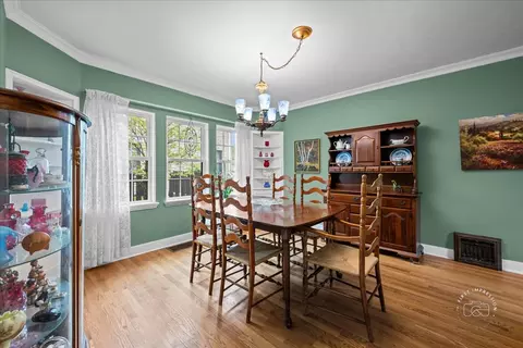 Dining - 728 Hardin Ave, Aurora, IL 60506 photo 2 of 3
