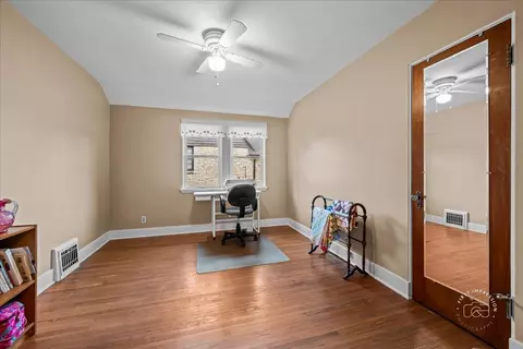 Bedroom - 728 Hardin Ave, Aurora, IL 60506 photo 4 of 4