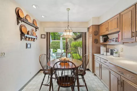 Kitchen - 715 Tomlin Dr #A1, Burr Ridge, IL 60527 photo 1 of 3