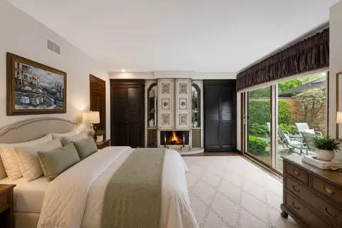 Bedroom - 715 Tomlin Dr #A1, Burr Ridge, IL 60527 photo 1 of 3