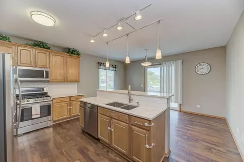 6415 Valley Ridge Dr, Plainfield, IL 60586 photo 9