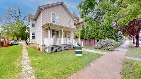 221 N Hickory St, Joliet, IL 60435