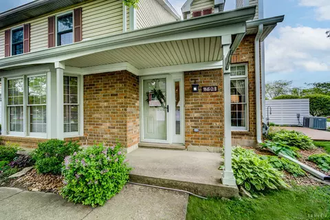Exterior - 9845 Cambridge Ct #B, Mokena, IL 60448 photo 3 of 4