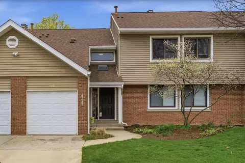 101 Windwood Ct #101, Buffalo Grove, IL 60089