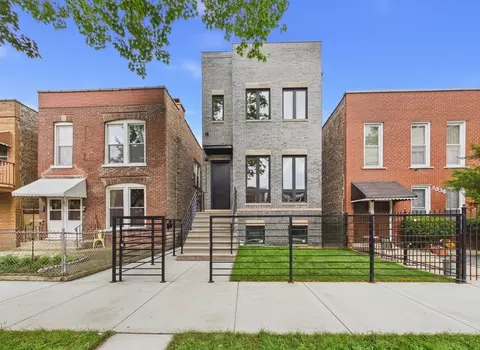 2638 W Superior St, Chicago, IL 60612