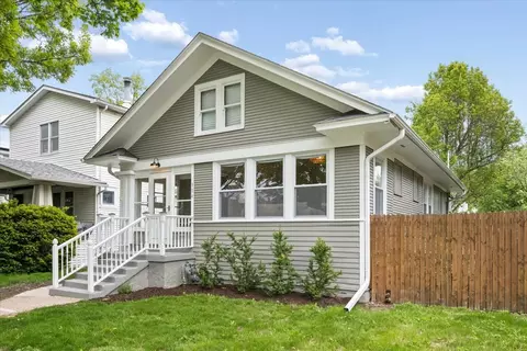 904 Hayes Ave, Oak Park, IL 60302