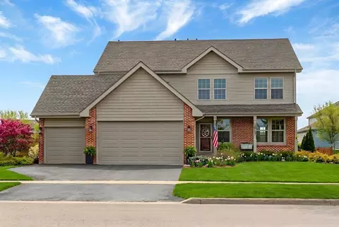 1917 Constitution St, Sycamore, IL 60178
