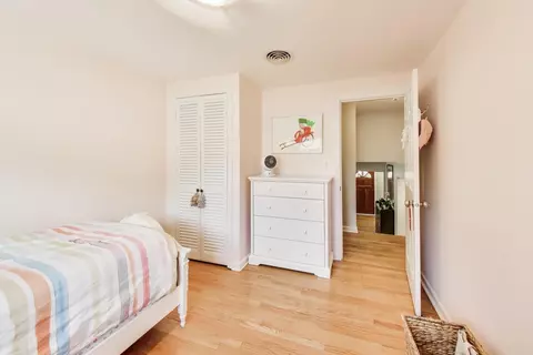 Bedroom - 8922 Ewing Ave, Evanston, IL 60203 photo 5 of 7