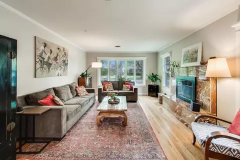 Living - 8922 Ewing Ave, Evanston, IL 60203 photo 1 of 5