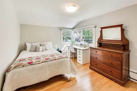 Bedroom - 8922 Ewing Ave, Evanston, IL 60203 photo 6 of 7