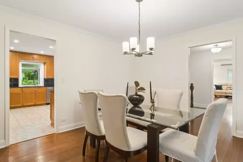 Dining - 2603 Deerfield Ln, Rolling Meadows, IL 60008 photo 1 of 2