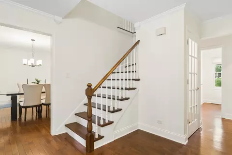 Entry Way - 2603 Deerfield Ln, Rolling Meadows, IL 60008 photo 1 of 2