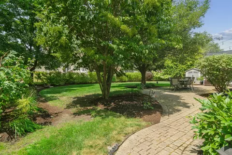 2603 Deerfield Ln, Rolling Meadows, IL 60008 photo 4