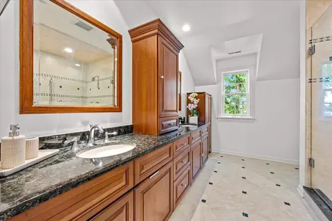 Bath - 110 E Sheridan Rd, Lake Bluff, IL 60044 photo 2 of 6