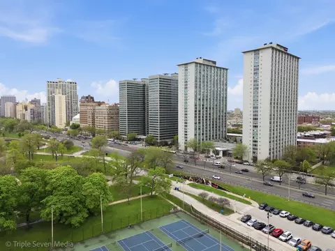 3600 N Lake Shore Dr #709, Chicago, IL 60613