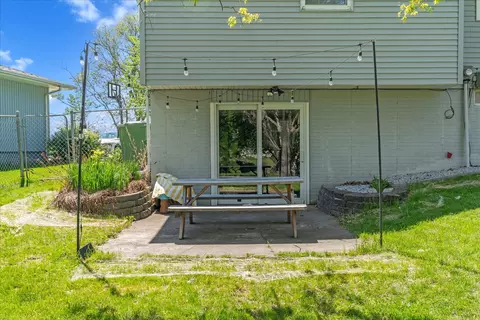 Exterior - 314 Crest Rd, Eldridge, IA 52748 photo 10 of 10
