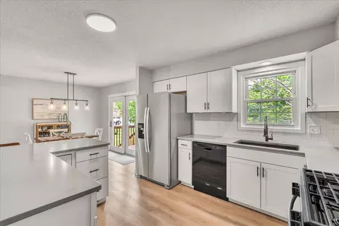 Kitchen - 314 Crest Rd, Eldridge, IA 52748 photo 1 of 4