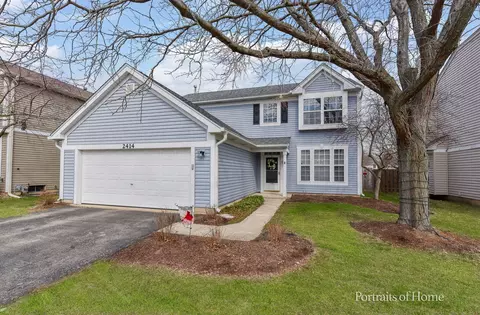2414 Savoy Ct, Aurora, IL 60503