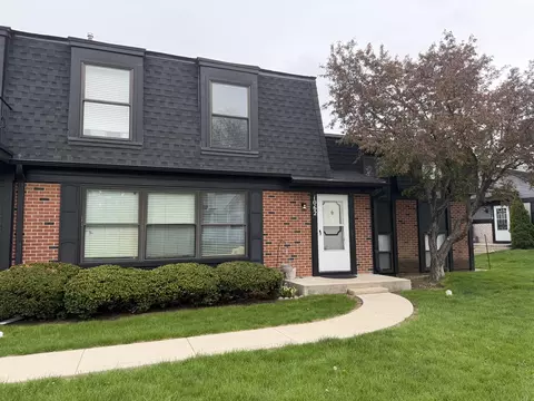 1062 Inverrary Ln, Deerfield, IL 60015
