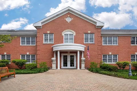 1234 Depot St #106, Glenview, IL 60025